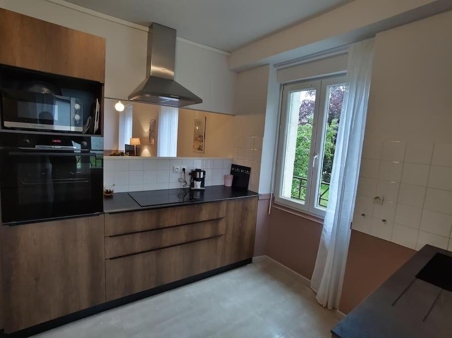Grand Appartement Avec Jardin 布里特努 外观 照片