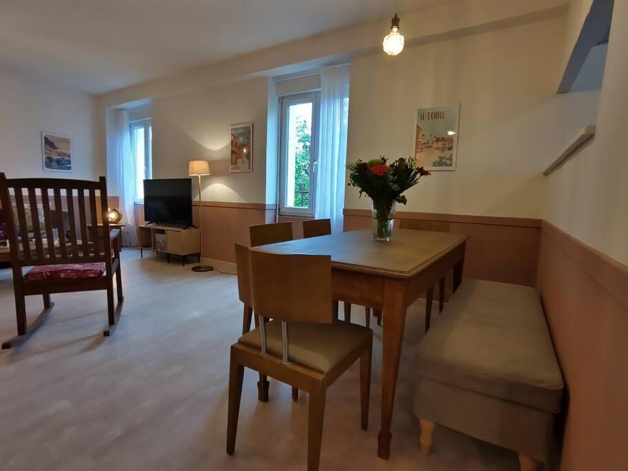 Grand Appartement Avec Jardin 布里特努 外观 照片