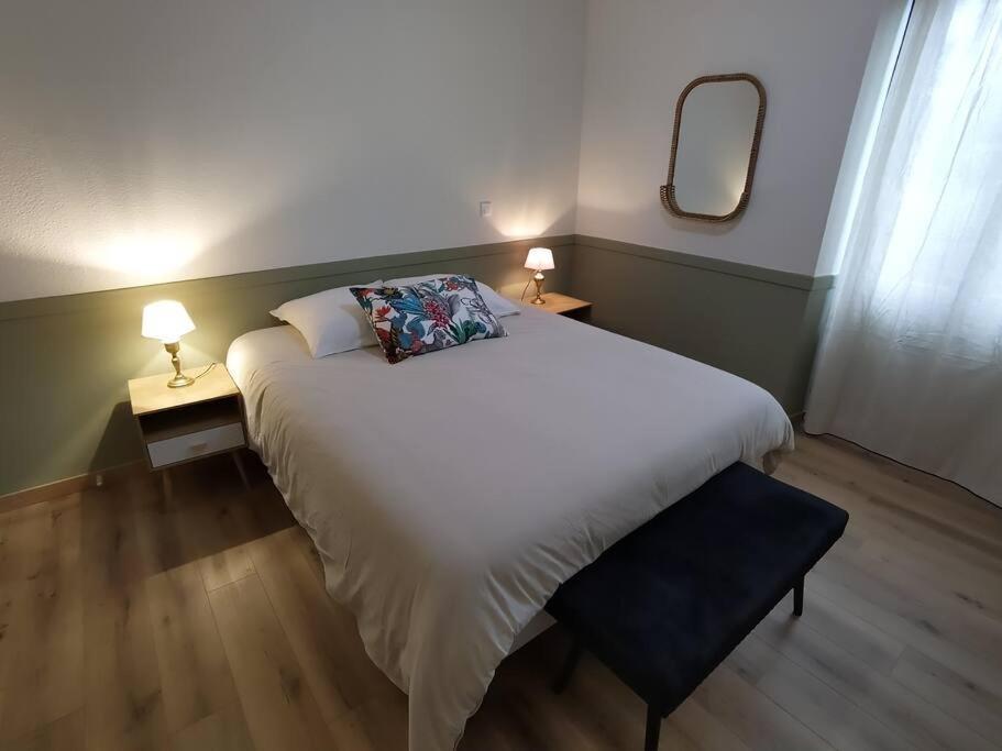Grand Appartement Avec Jardin 布里特努 外观 照片